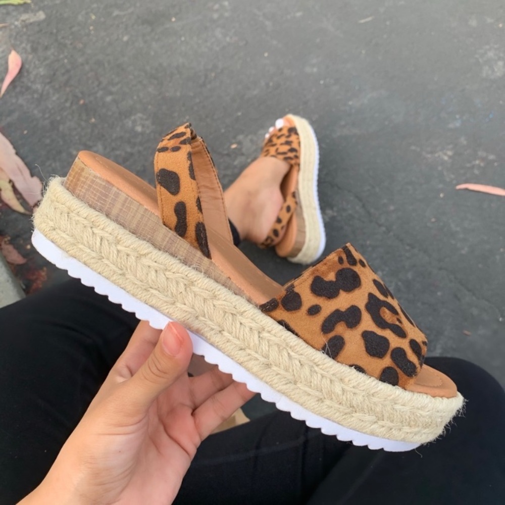 Leopard print sandals - Picture 2 of 7